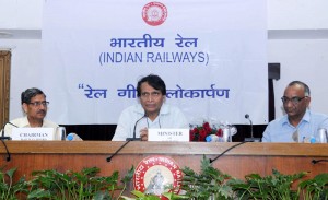 The Union Minister for Railways, Shri Suresh Prabhakar Prabhu addressing at the launch of the Rail Geet, in New Delhi on August 05, 2016. The Chairman, Railway Board, Shri A.K. Mital is also seen.