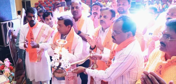 हम अपनी संस्कृति और परंपराओं को जिस उल्लास से मनायेंगे आने वाली पीढ़ी उसका उसी के अनुसार महत्व समझेगी