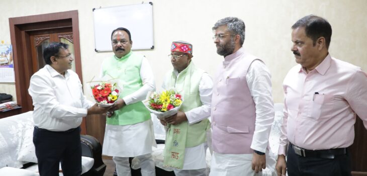 विन्ध्य विकास प्राधिकरण के अध्यक्ष व उपाध्यक्ष ने पदभार ग्रहण किया