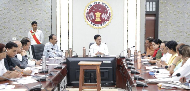 चौथी-पांचवीं का छात्र पढ़ना-लिखना नहीं जानता तो प्राचार्य और शिक्षक होंगे जिम्मेदार, होगी कार्रवाई: संभागायुक्त शीलेन्द्र सिंह