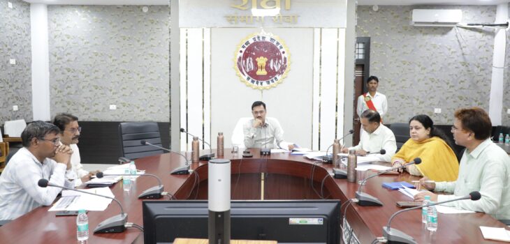 सड़क, ब्रिज निर्माण से लेकर भवन तक के कार्य समय सीमा में गुणवत्तापूर्ण पूर्ण किए जाएं – कमिश्नर श्री शीलेंद्र सिंह