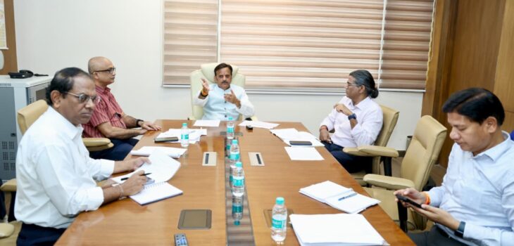 बालाघाट में चिकित्सकीय एवं सहायक चिकित्सकीय मैनपावर सर्वोच्च प्राथमिकता से सुदृढ़ करें – उप मुख्यमंत्री श्री शुक्ल