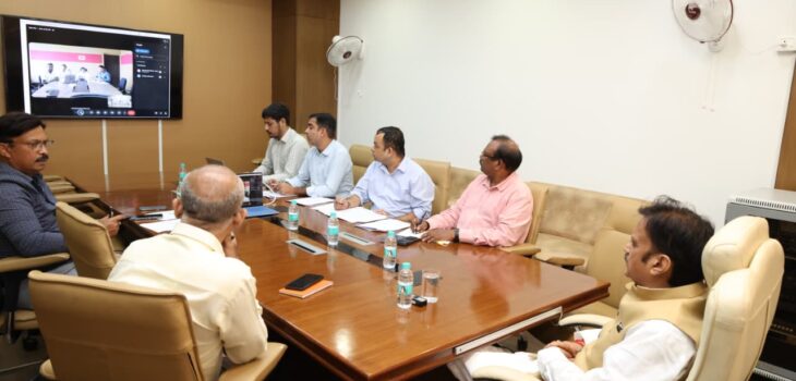 नर्सिंग छात्रों के परीक्षा परिणाम के संबंध में उप मुख्यमंत्री श्री शुक्ल ने की समीक्षा